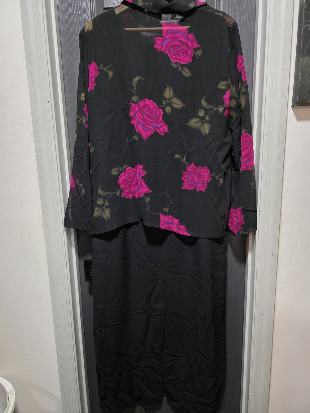 Leslie Fay Black Maxi Dress with Hot Pink Rose Print Jacket - Picture 2 of 6